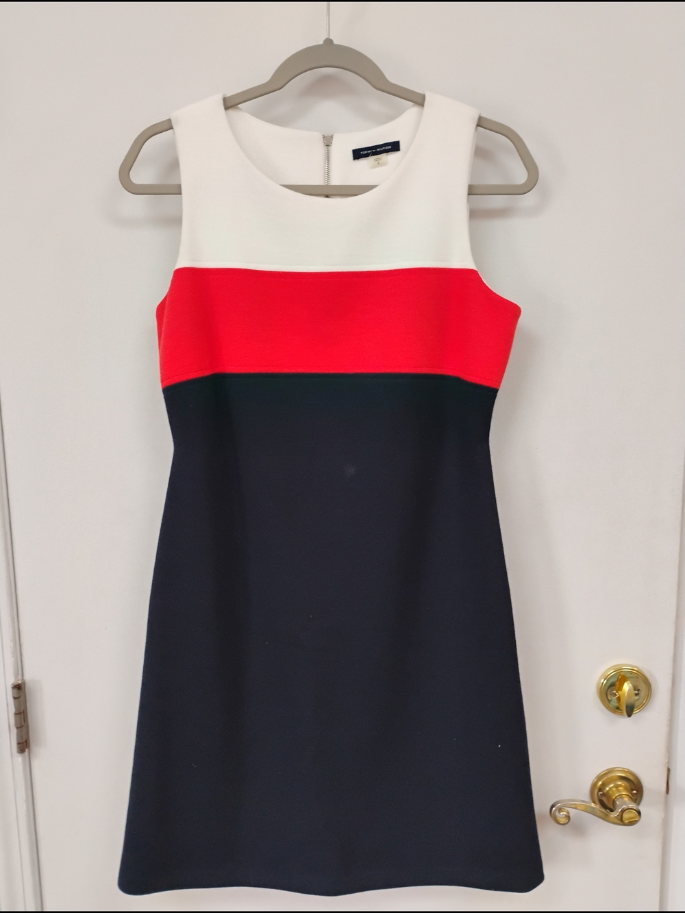 Tommy Hilfiger Women’s Size 8 Colorblock Sleeveless Shift Dress